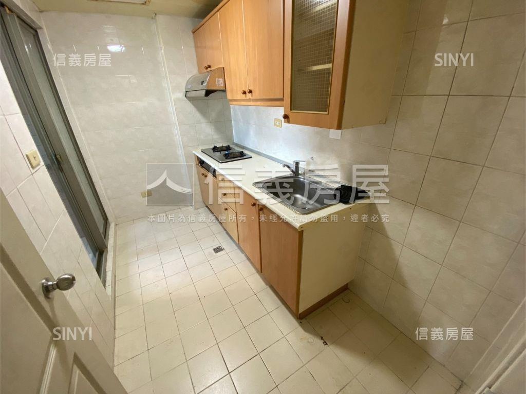 力霸景觀美兩房房屋室內格局與周邊環境
