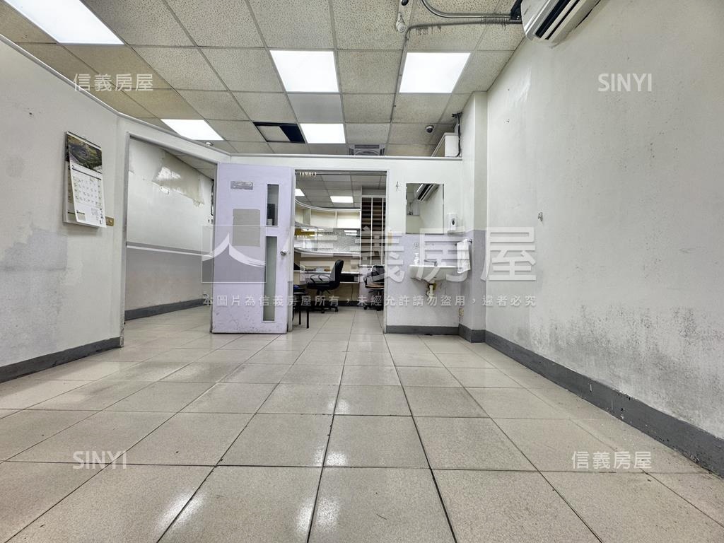 南海逸園近廈安捷運站店面房屋室內格局與周邊環境
