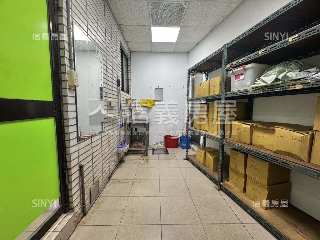 南海逸園近廈安捷運站店面房屋室內格局與周邊環境