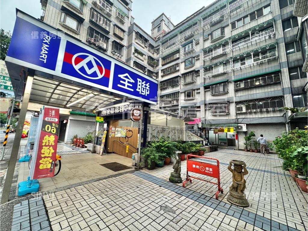 南海逸園近廈安捷運站店面房屋室內格局與周邊環境