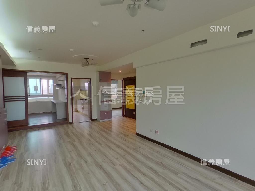 巴黎學院三房車位房屋室內格局與周邊環境