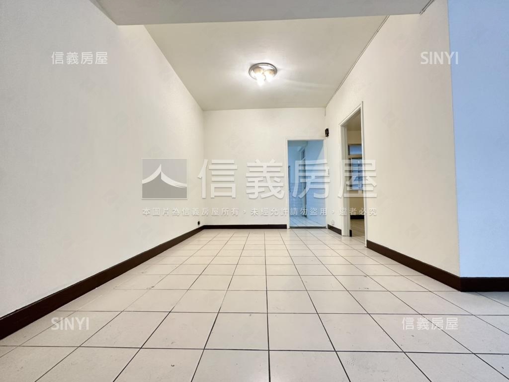 專任小碧潭站２樓靜謐美宅房屋室內格局與周邊環境
