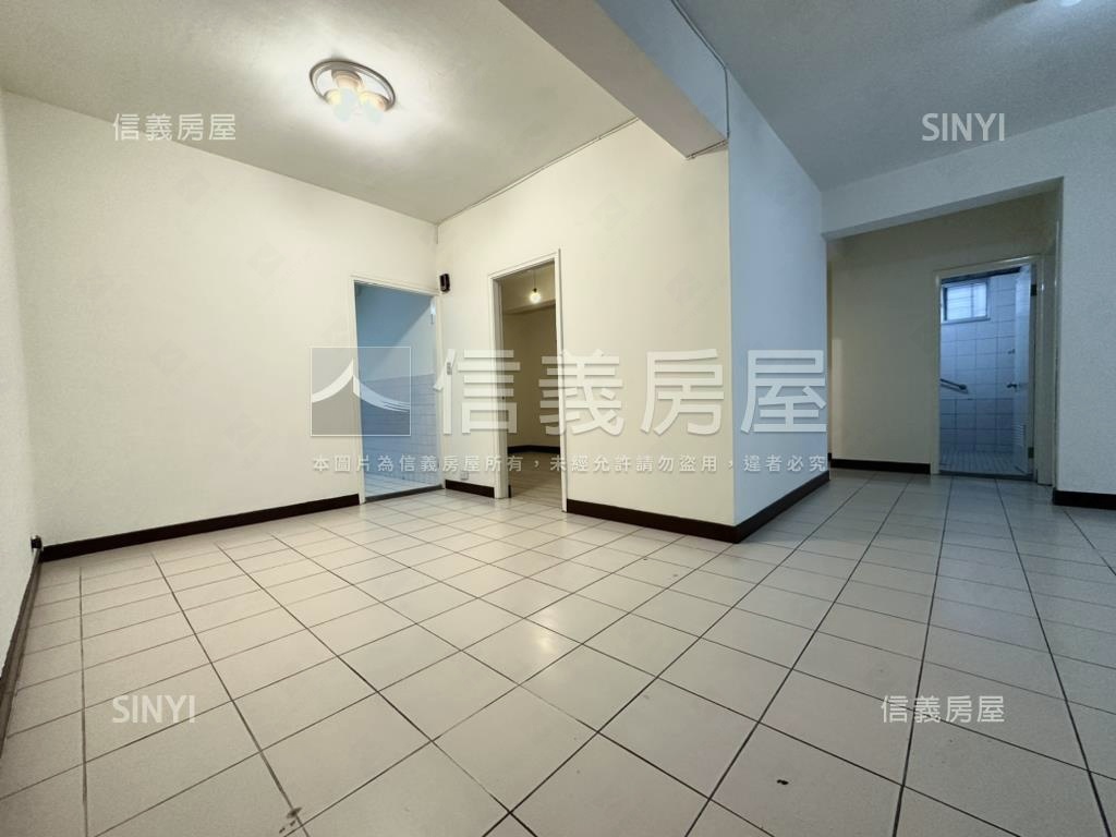 專任小碧潭站２樓靜謐美宅房屋室內格局與周邊環境