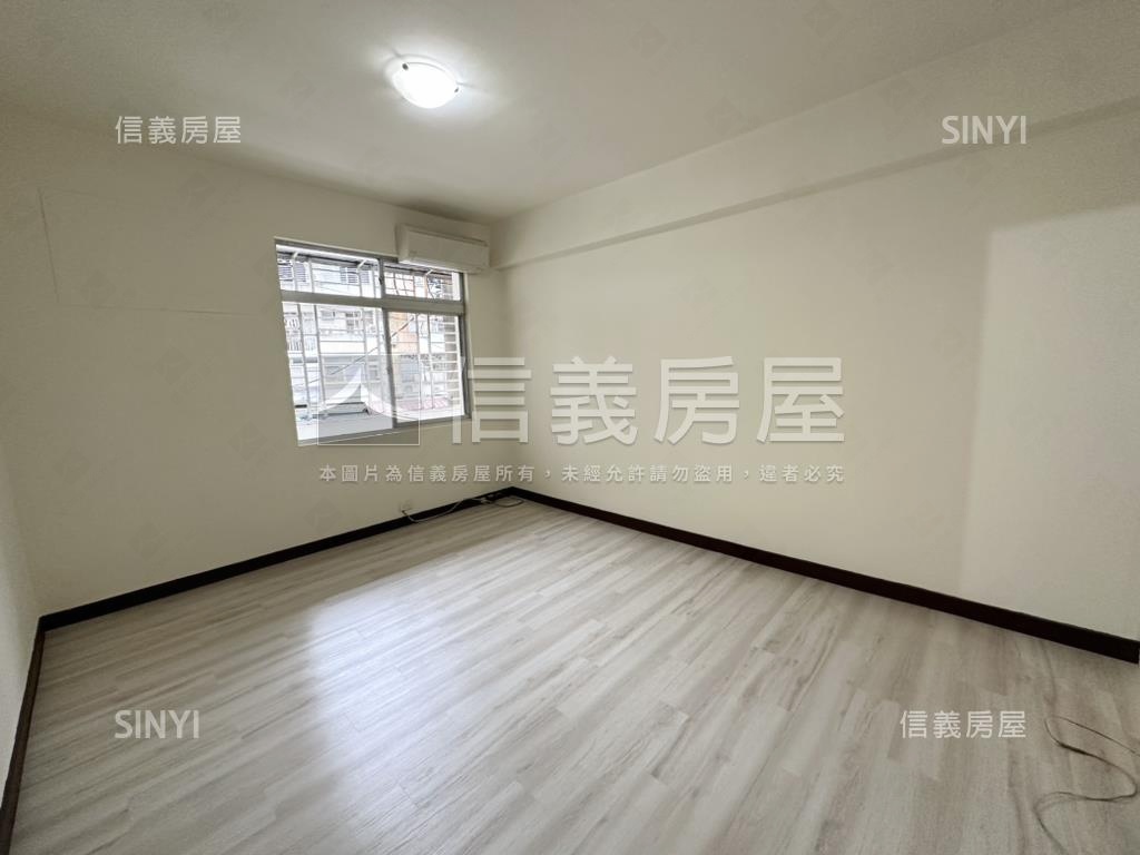 專任小碧潭站２樓靜謐美宅房屋室內格局與周邊環境