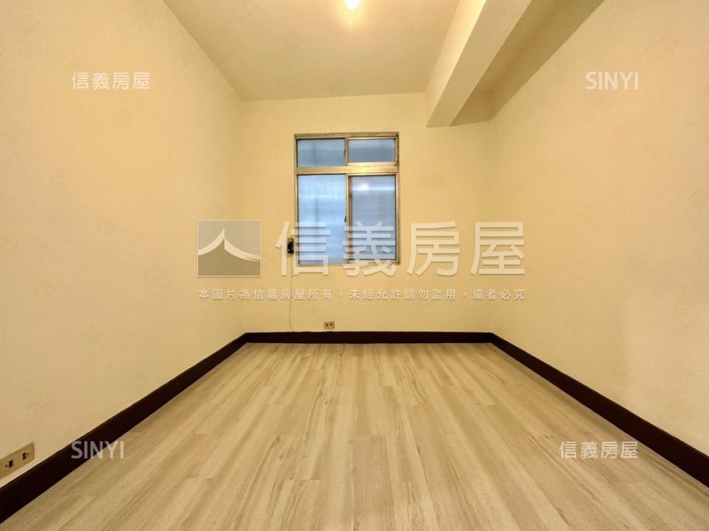 專任小碧潭站２樓靜謐美宅房屋室內格局與周邊環境