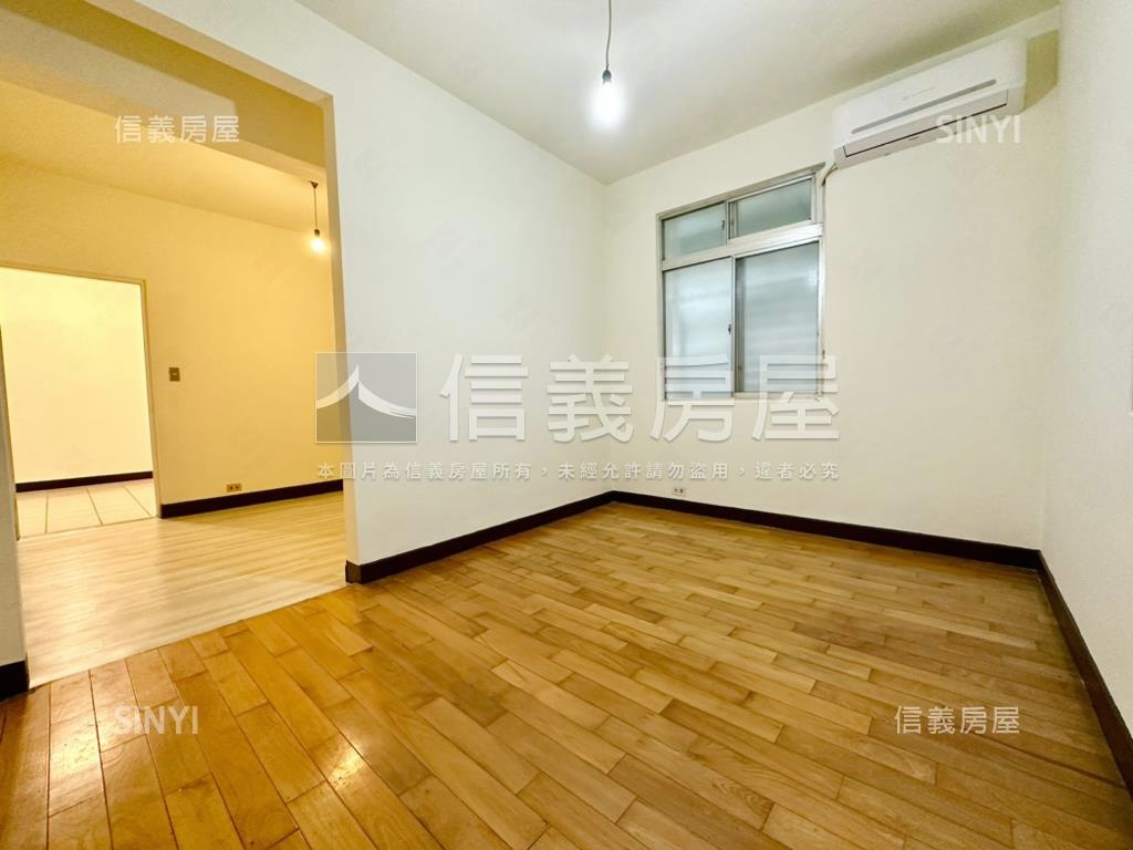 專任小碧潭站２樓靜謐美宅房屋室內格局與周邊環境