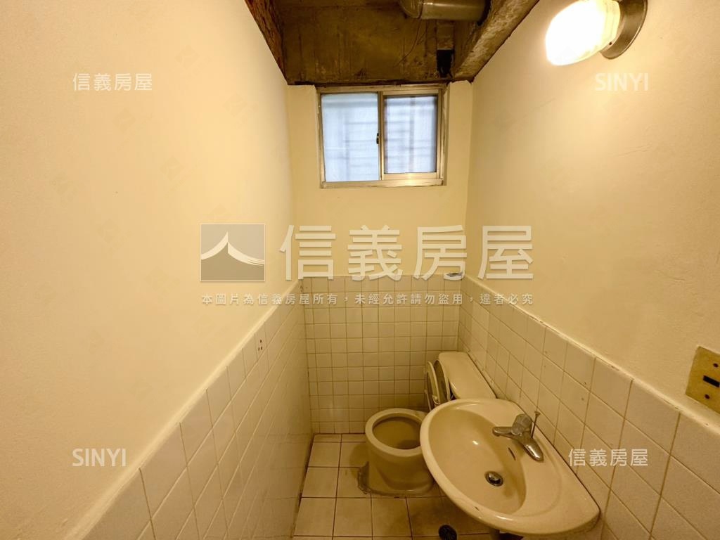專任小碧潭站２樓靜謐美宅房屋室內格局與周邊環境