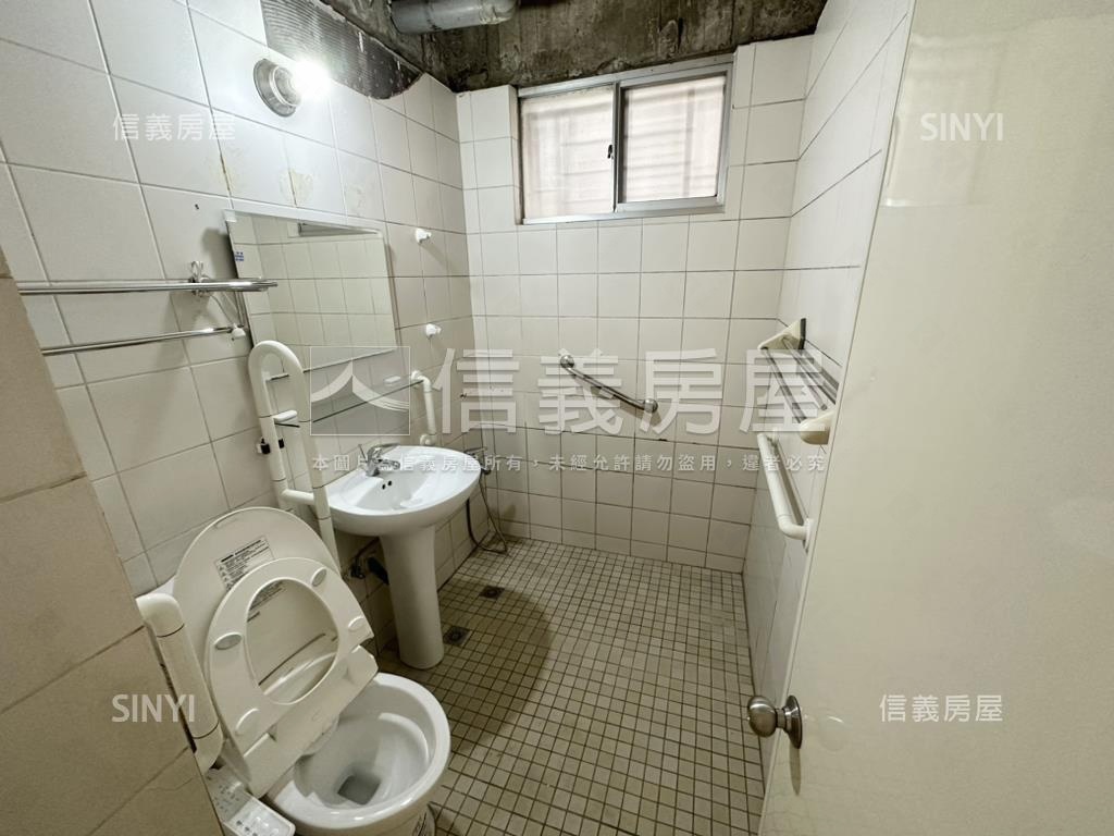 專任小碧潭站２樓靜謐美宅房屋室內格局與周邊環境