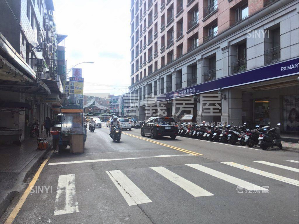 保留前後陽台房間衛浴有窗房屋室內格局與周邊環境