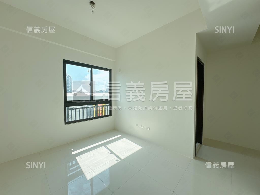 全新完工間間套房臨路墅Ｂ房屋室內格局與周邊環境
