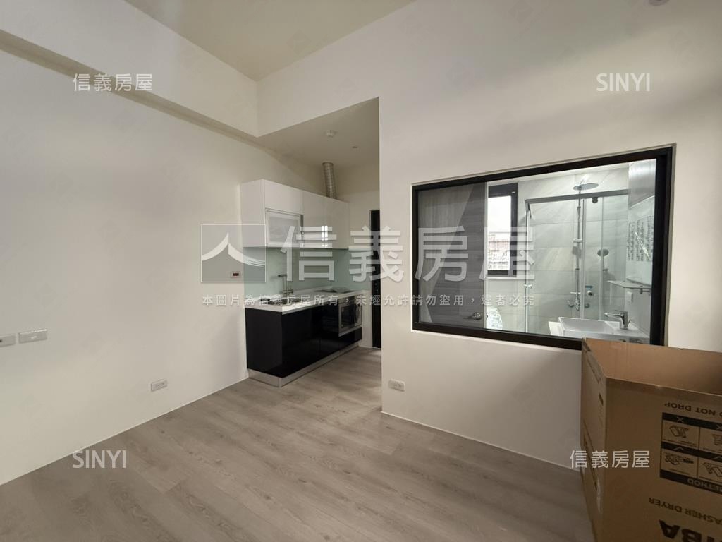 江翠首購置產挑高套房車位房屋室內格局與周邊環境