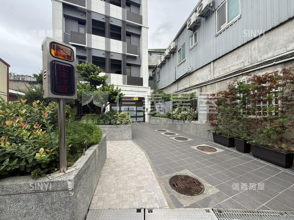 江翠首購置產挑高套房車位房屋室內格局與周邊環境