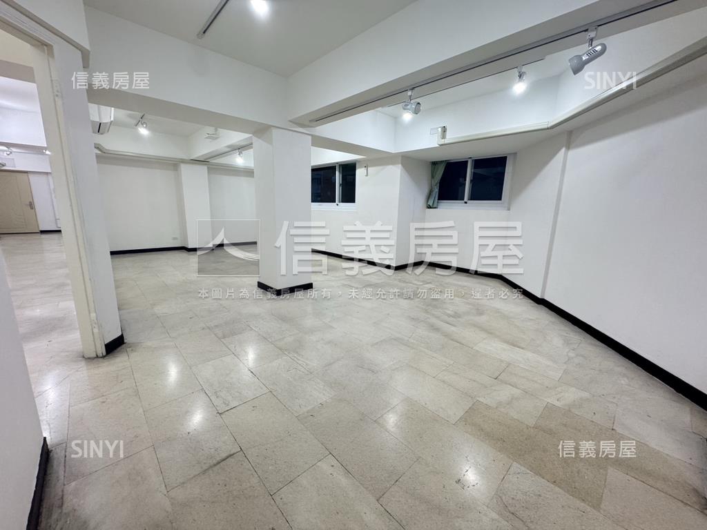 中正１０１夜景邊間大戶房屋室內格局與周邊環境