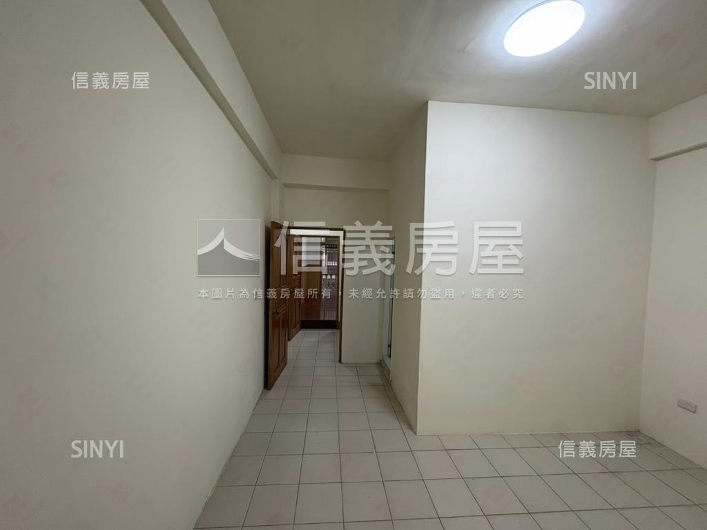 近彰泰國中優質美墅房屋室內格局與周邊環境