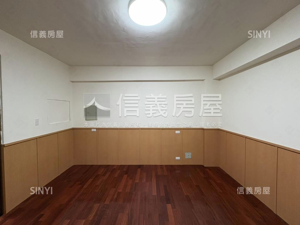 近彰泰國中優質美墅房屋室內格局與周邊環境