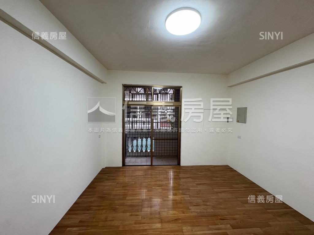 近彰泰國中優質美墅房屋室內格局與周邊環境