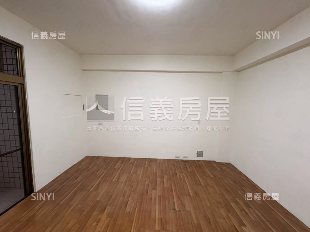 近彰泰國中優質美墅房屋室內格局與周邊環境