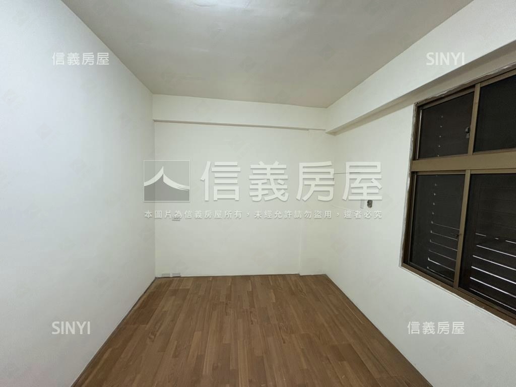 近彰泰國中優質美墅房屋室內格局與周邊環境