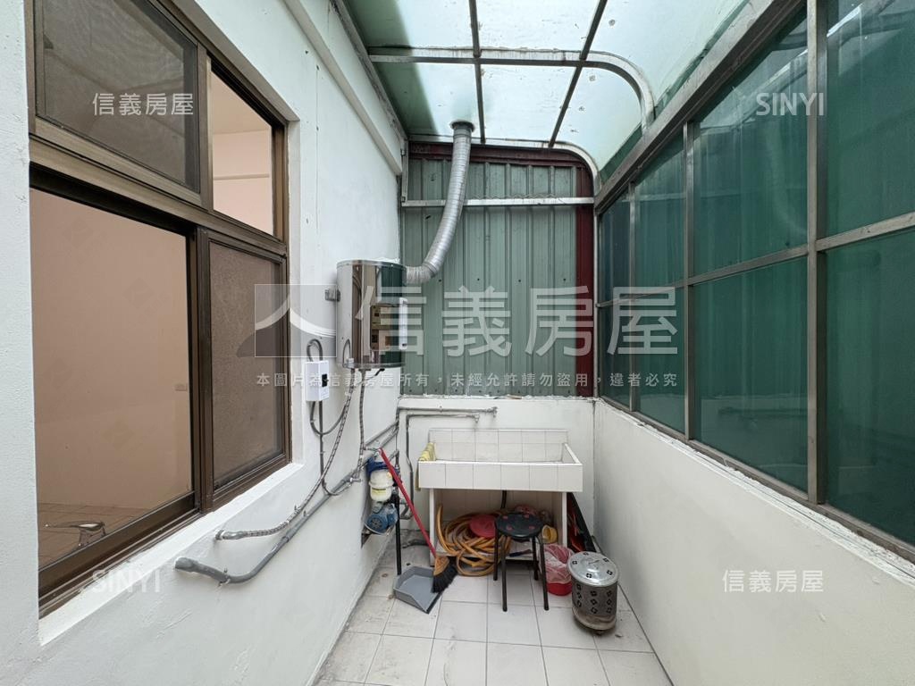 近彰泰國中優質美墅房屋室內格局與周邊環境