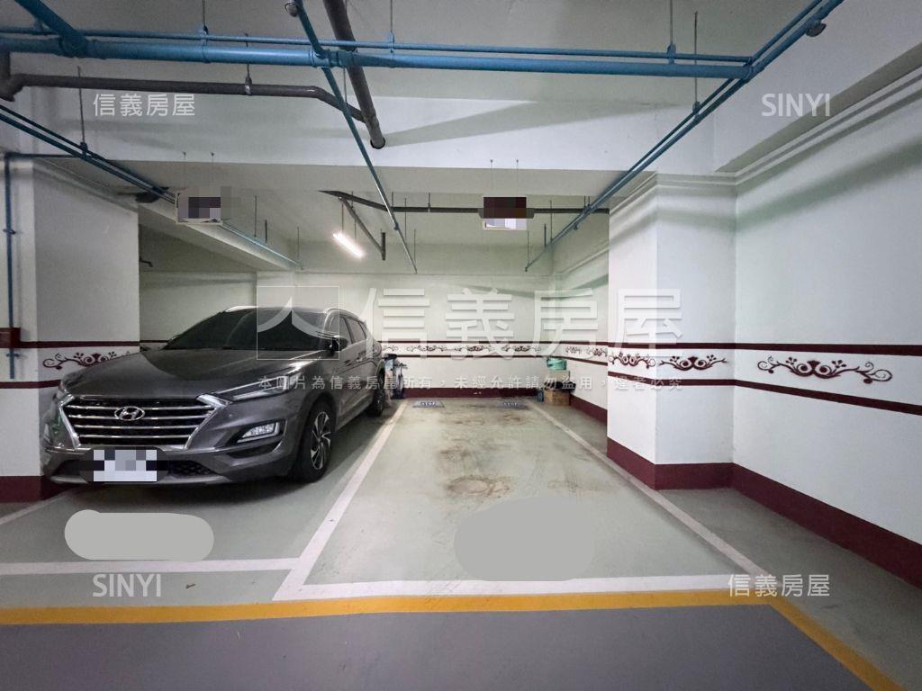 俯瞰●新文華視野３房車位房屋室內格局與周邊環境