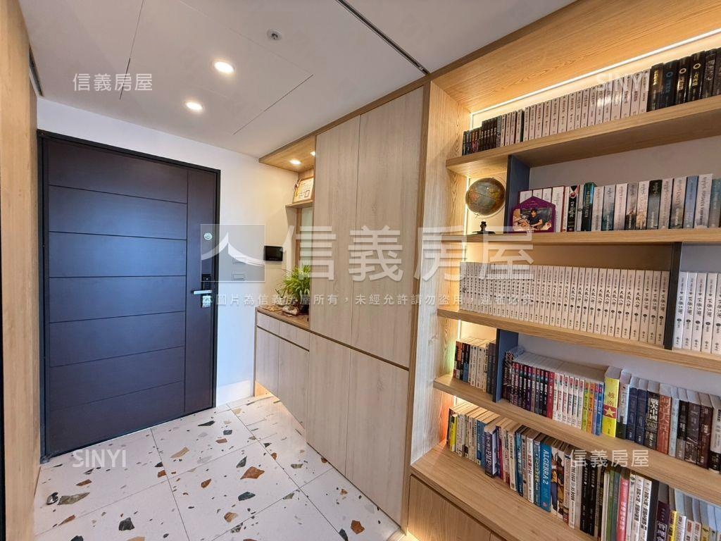 青埔高鐵南青山３房雙車位房屋室內格局與周邊環境