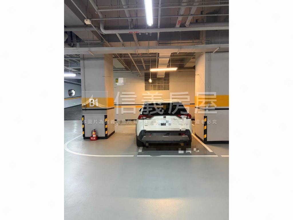 惠宇敦北次頂樓三改二房房屋室內格局與周邊環境