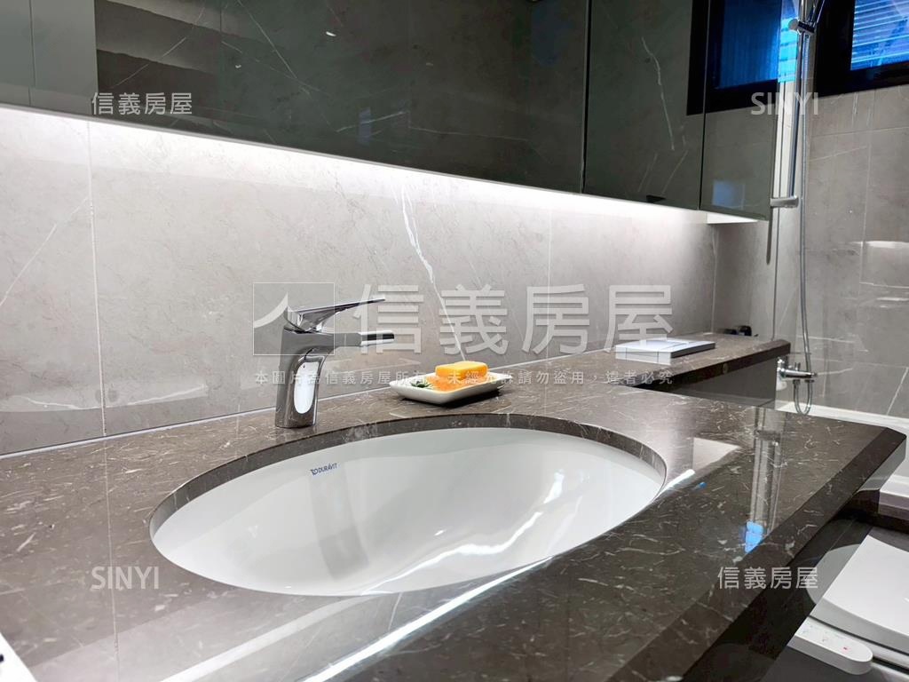 惠宇敦北次頂樓現隔二房房屋室內格局與周邊環境