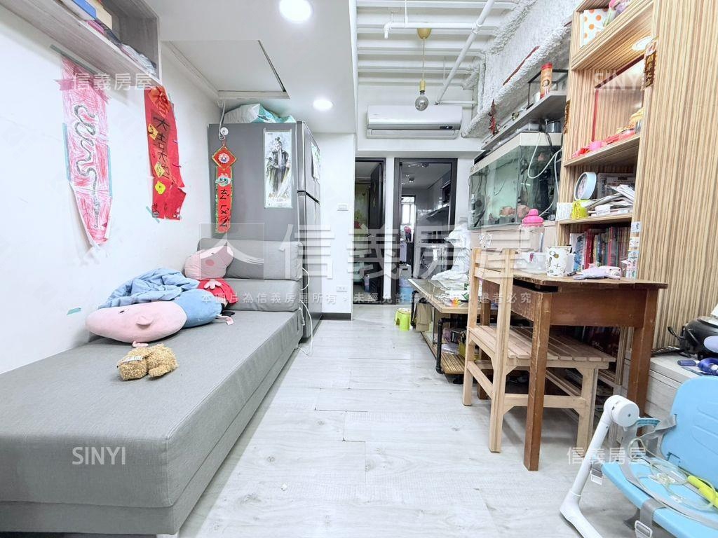 近南勢角捷運鋼骨溫馨美宅房屋室內格局與周邊環境