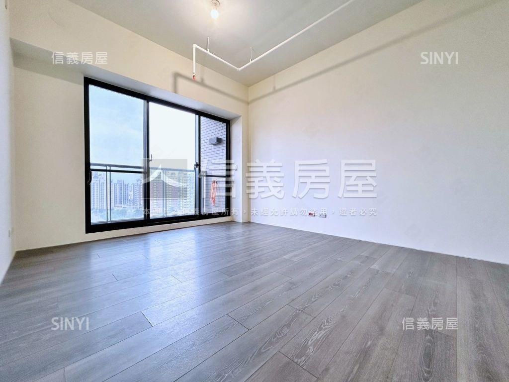 國泰ＰＬＵＳ視野三房平車房屋室內格局與周邊環境