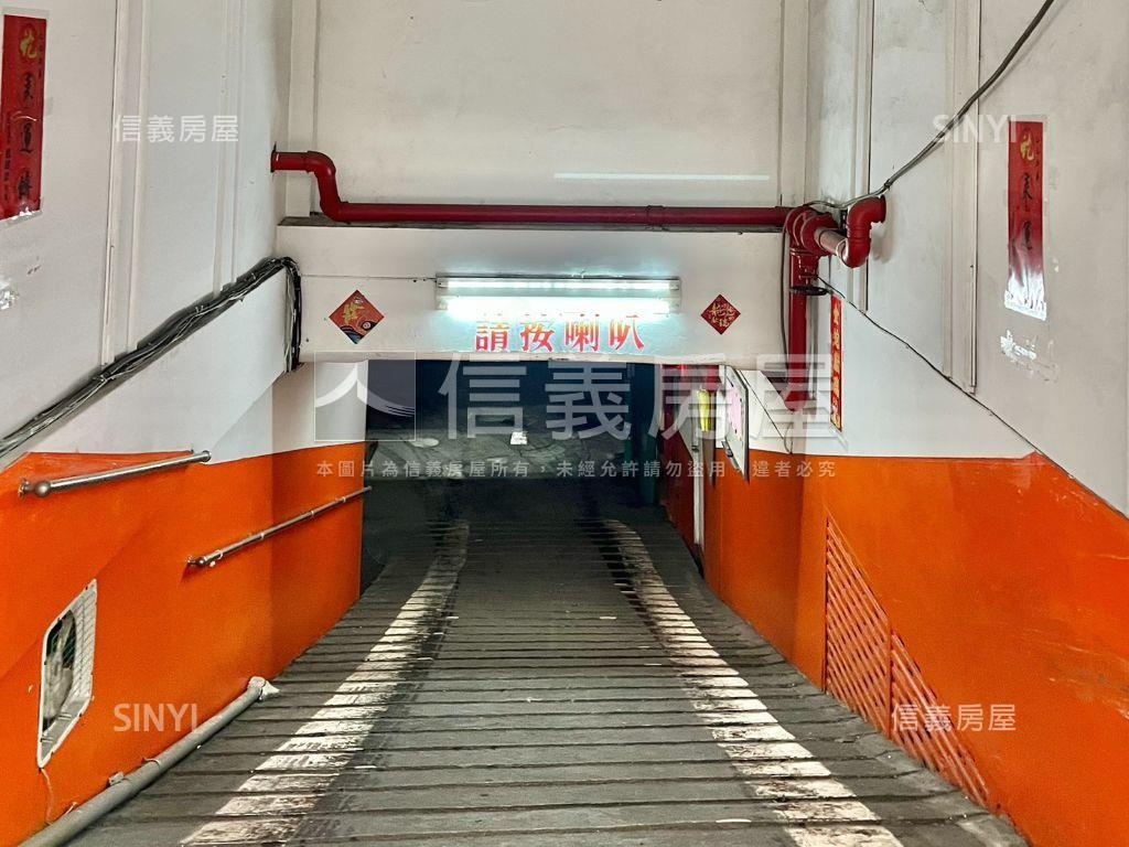 南京東路車位稀有釋出房屋室內格局與周邊環境