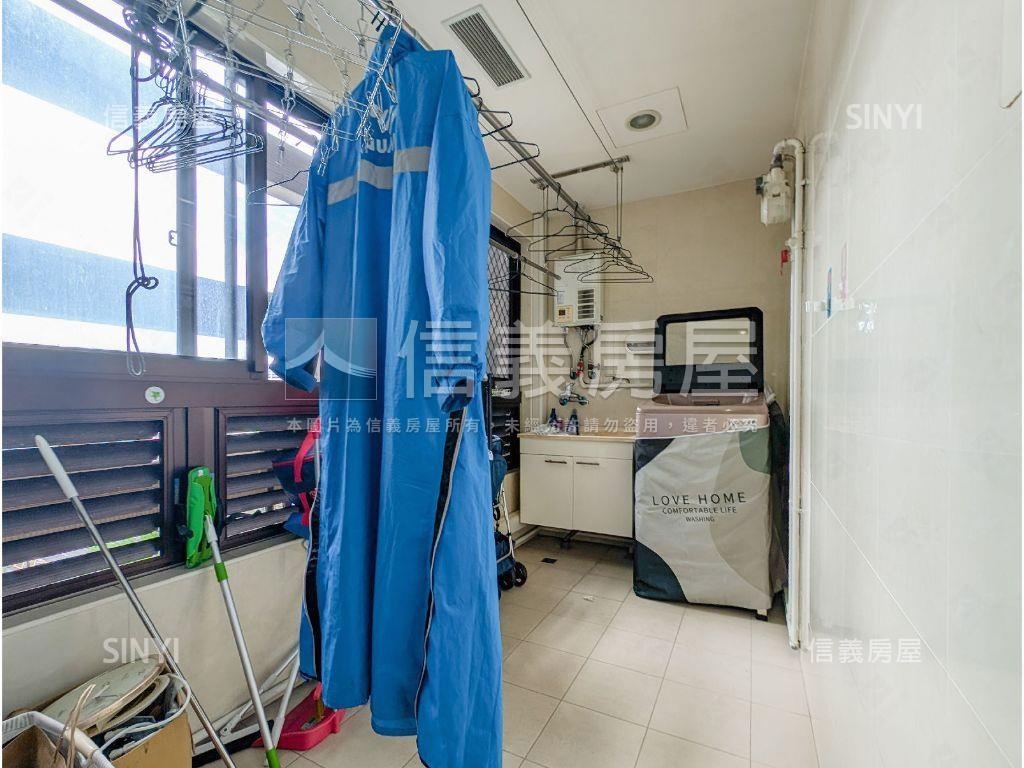 畫世紀古典美學四房車位房屋室內格局與周邊環境