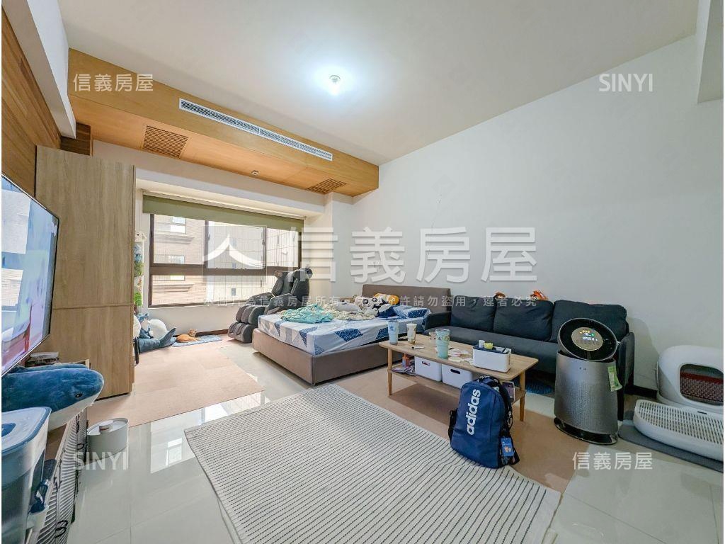 畫世紀古典美學四房車位房屋室內格局與周邊環境