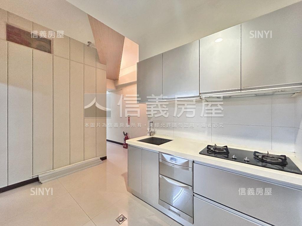 店長推薦！新杜拜臨路店面房屋室內格局與周邊環境