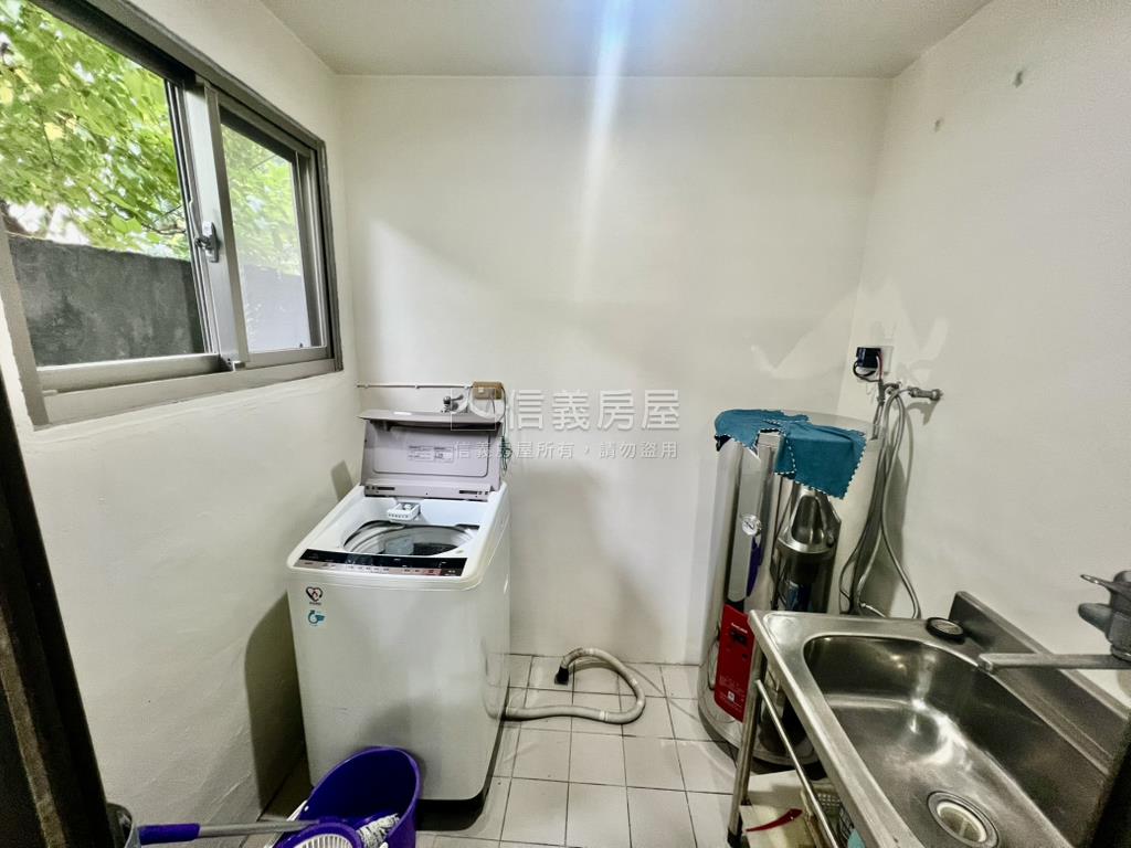 近新莊捷運站三房一樓房屋室內格局與周邊環境