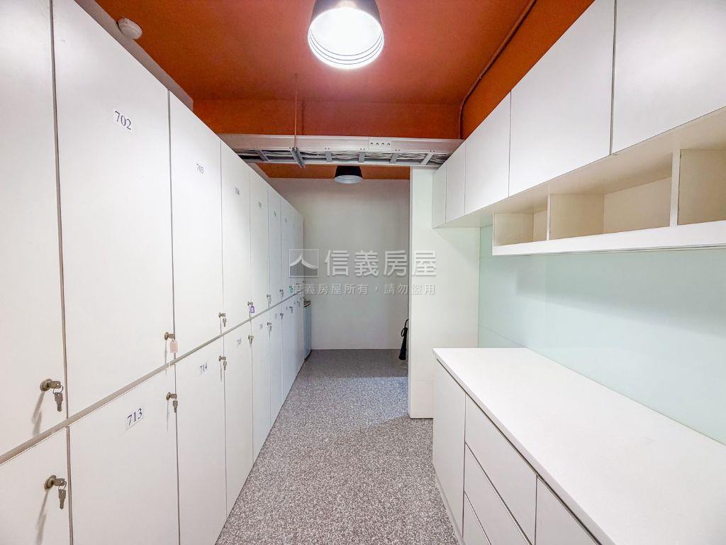 近捷運愛河之心景觀商辦房屋室內格局與周邊環境