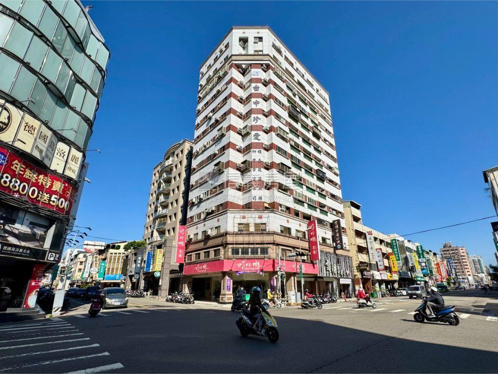 冠宇原創精誠路黃金店面房屋室內格局與周邊環境