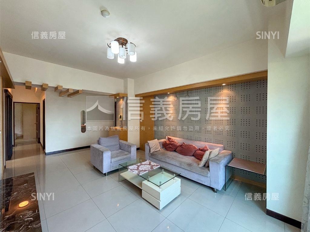 加樂富三房平車房屋室內格局與周邊環境