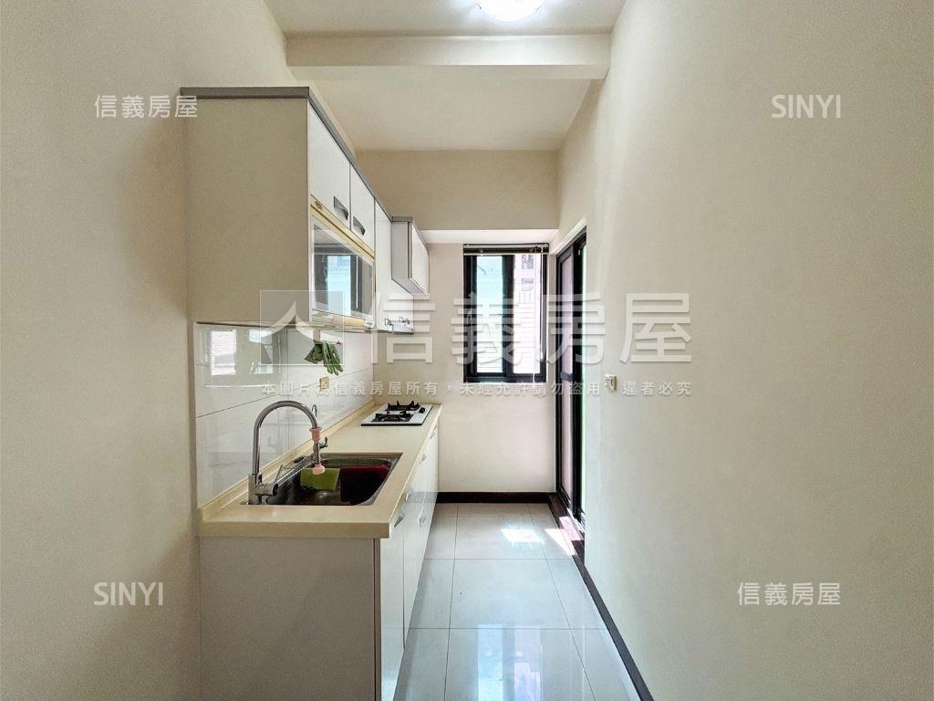 加樂富三房平車房屋室內格局與周邊環境