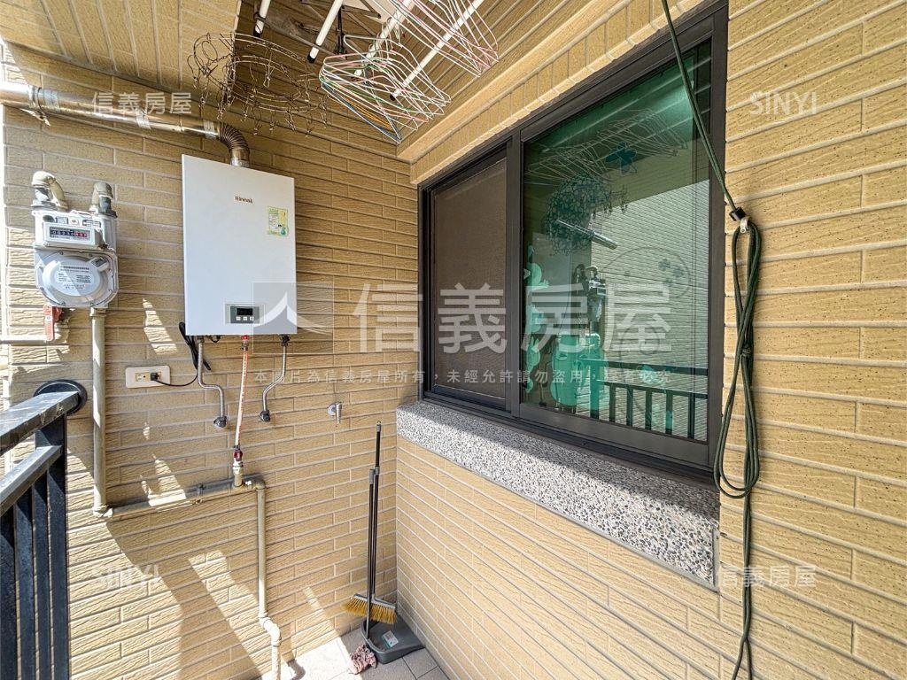 加樂富三房平車房屋室內格局與周邊環境