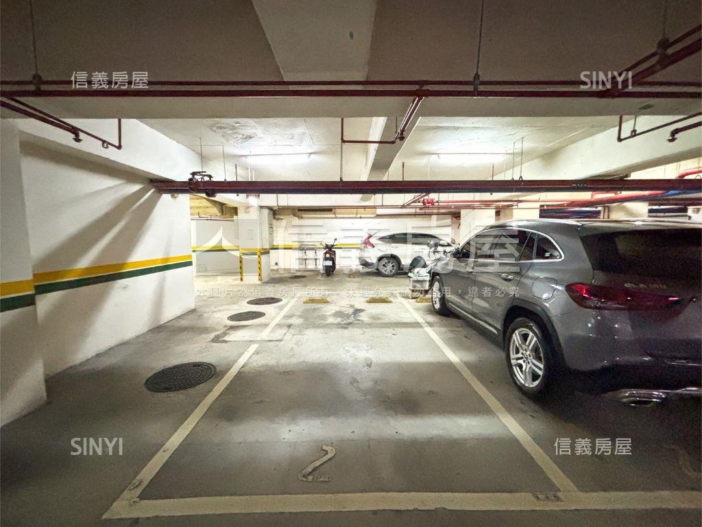 加樂富三房平車房屋室內格局與周邊環境