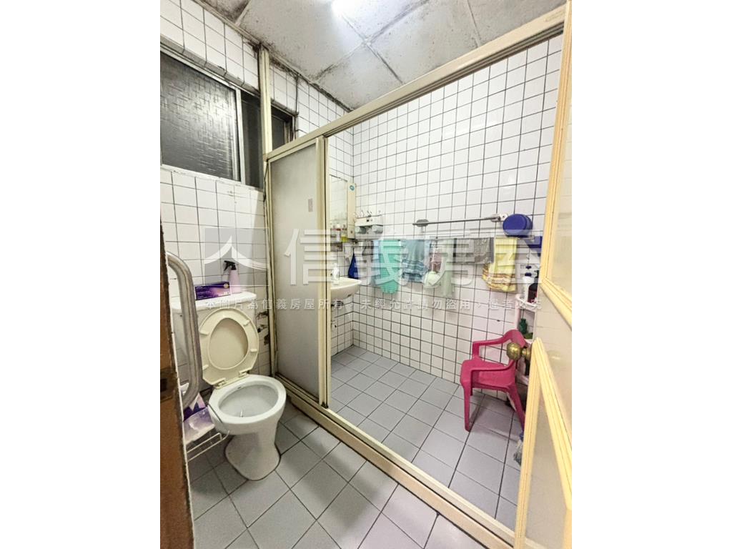 永春市府邊間面寬好停車房屋室內格局與周邊環境
