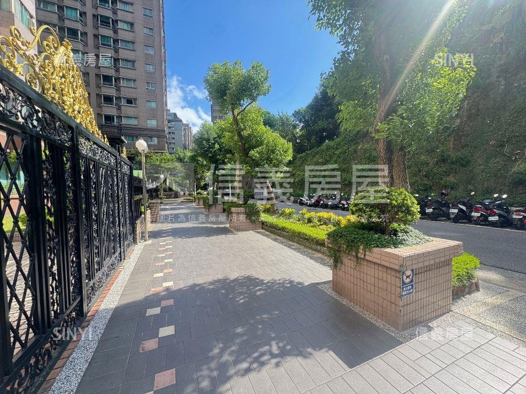 祐福雄關樓中樓房屋室內格局與周邊環境