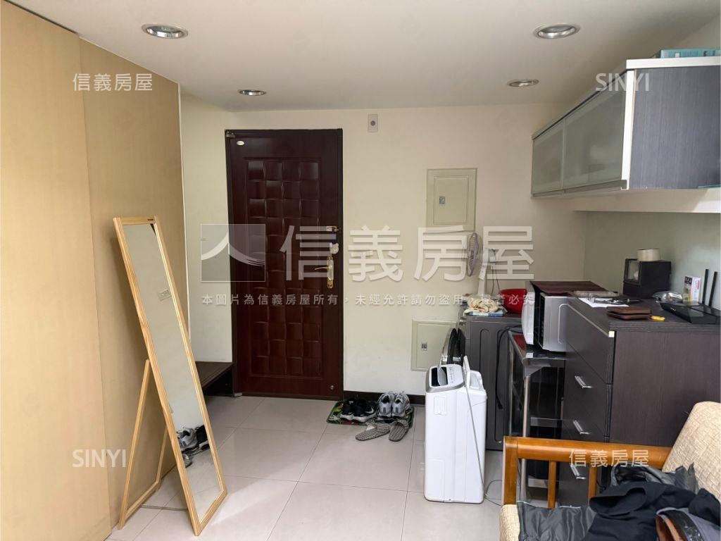 采舍｜含一樓平面車位房屋室內格局與周邊環境