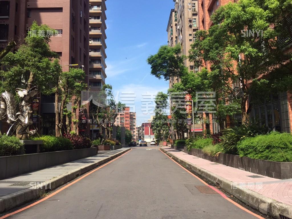 吉星高照α花好月圓三房房屋室內格局與周邊環境