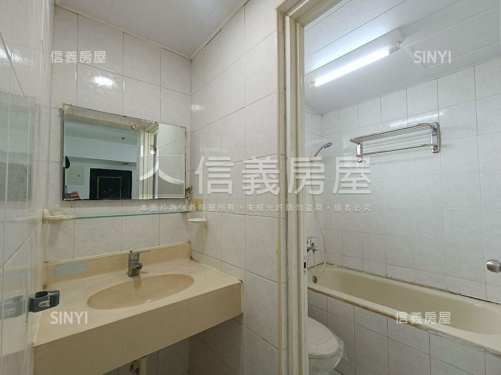 五甲高樓亮美三房房屋室內格局與周邊環境