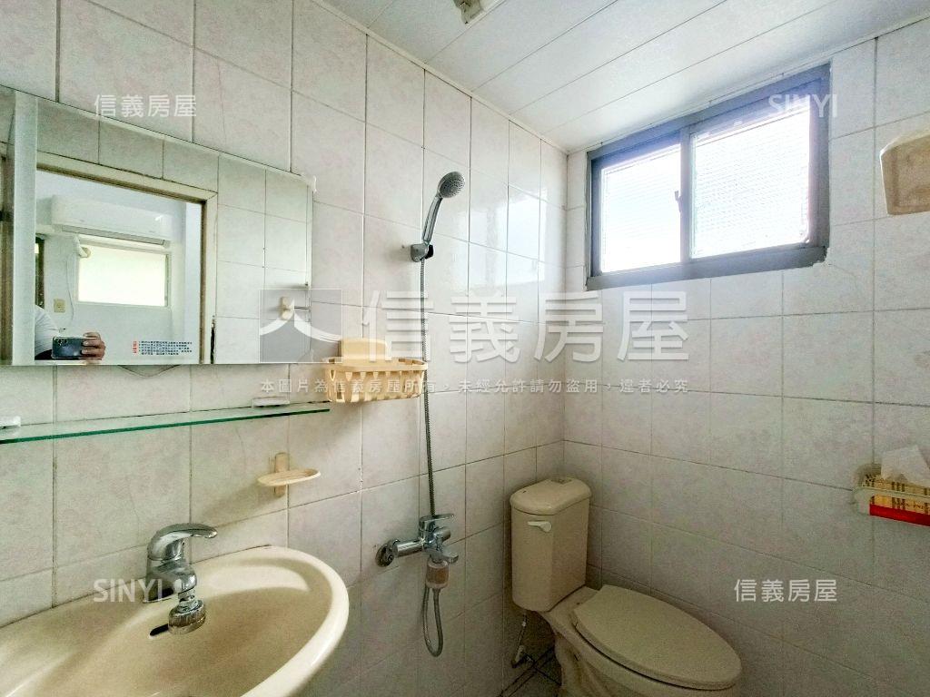 五甲高樓亮美三房房屋室內格局與周邊環境