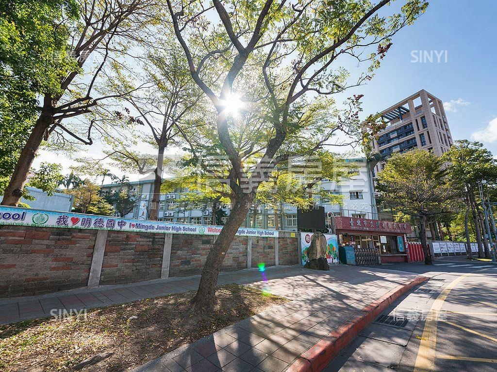 店長推薦明德２樓房屋室內格局與周邊環境