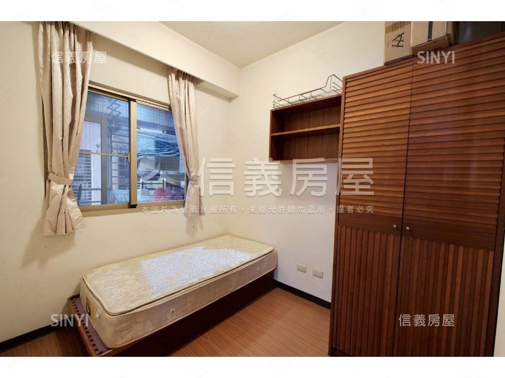 上城朝東三房附平移車位房屋室內格局與周邊環境