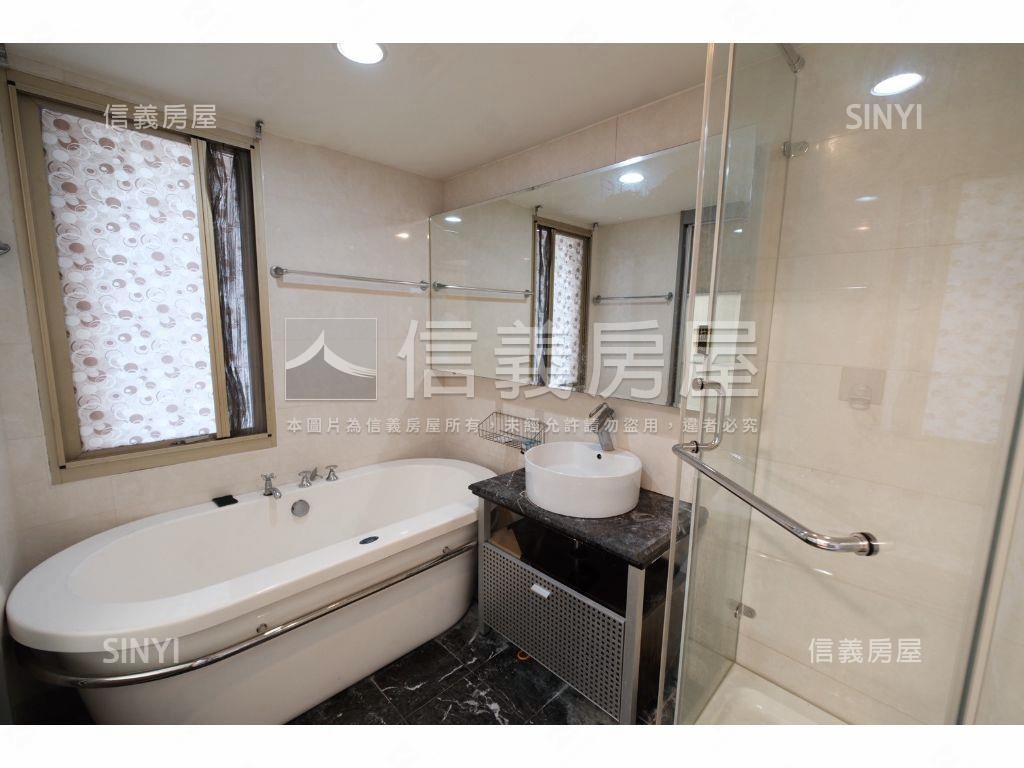 上城朝東三房附平移車位房屋室內格局與周邊環境