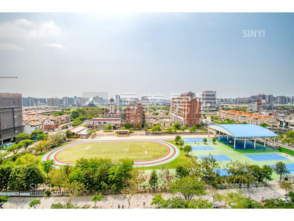 葳格裝潢美。三房平面車位房屋室內格局與周邊環境